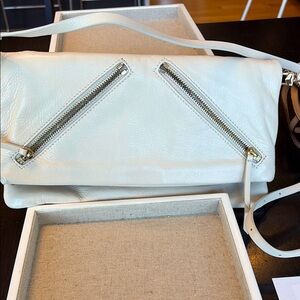 Stella & Dot The Covet Waverly - Stone